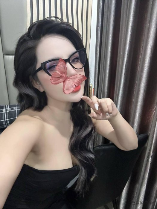 🌸🦋 Ái Vy 🦋🌸 gái dâm thích chơi kiểu đứng 🦋🌸